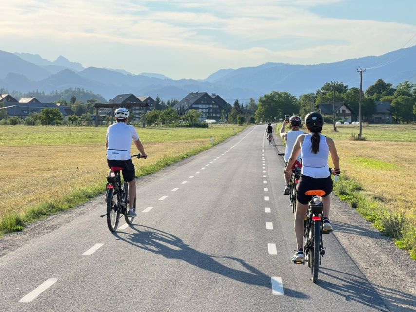Bled: e-Bike Rental - The first ride around Lake Bled