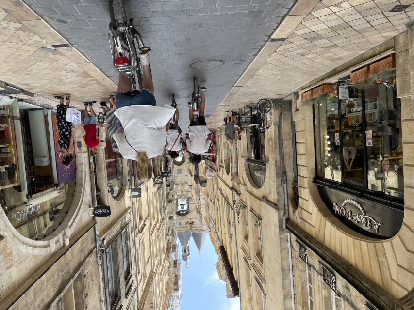 Bordeaux: Historic Center & Chartrons District Bike Tour - Chartrons, Rue Notre Dame, and the final stretch