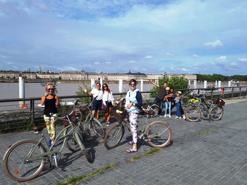 Bordeaux: Top Landmarks & Historic Bike Tour - Starting in Place Raymond Colom