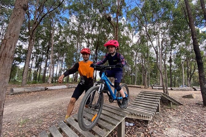 Brisbane Electric Mountain Bike Experience Tour - Getting fitted with a mountain bike or electric bike