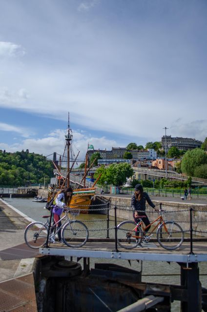 Bristol: The Best Of Bristol, Guided Bike Tour - Old City lanes and St. Nick’s Market