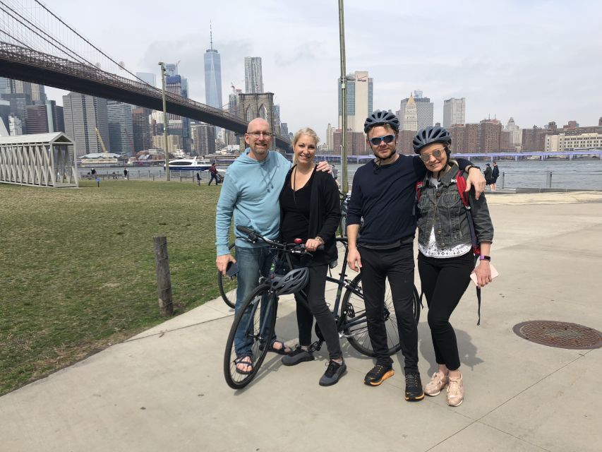 Brooklyn: 2-Hour Manhattan & Brooklyn Bridges Bike Tour - Starting in DUMBO with the Manhattan skyline ahead