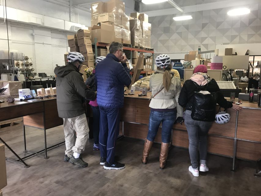 Brooklyn: Half-Day Cycling Tour - Spirits, chocolate, and the final neighborhoods