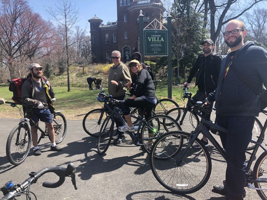 Brooklyn: Sightseeing Bike Tour with Local Guide - Red Hook, key lime pie, and Brooklyn’s working waterfront