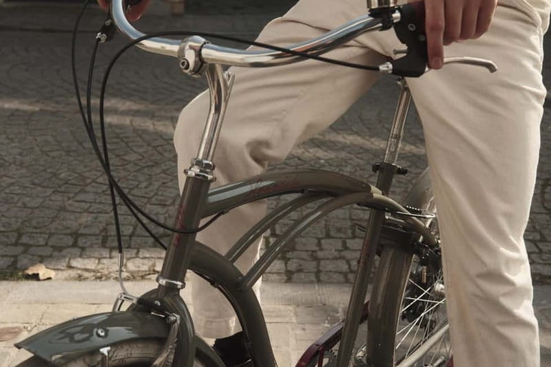 Bruges: City Bike Tour with a Local - Seeing Bruges from a bicycle seat
