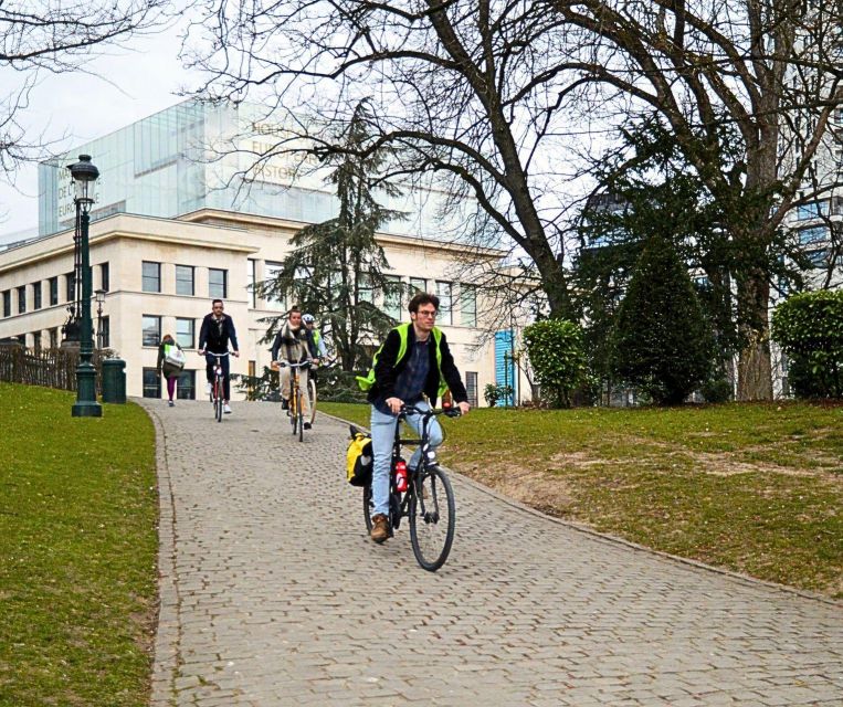 Brussels: City Highlights and Hidden Gems Bike Tour - Weather, comfort, and practical planning