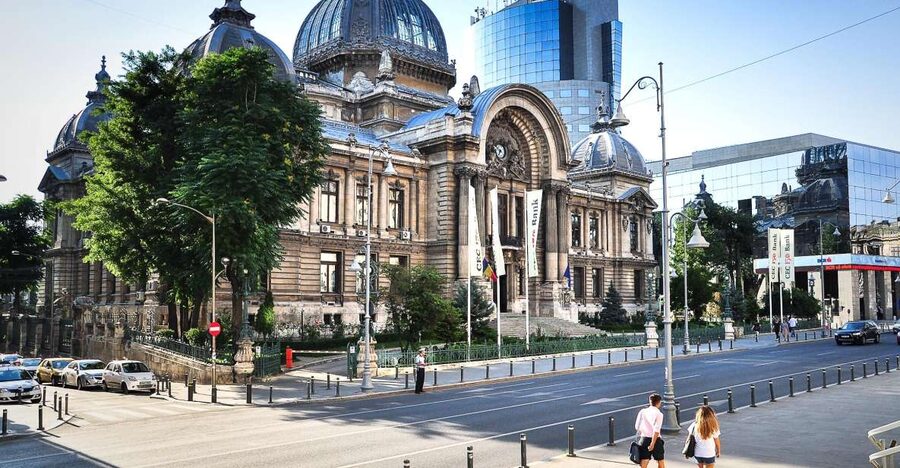 Bucharest: 2-Hour City Highlights Bike Tour - Starting among Bucharest’s oldest buildings