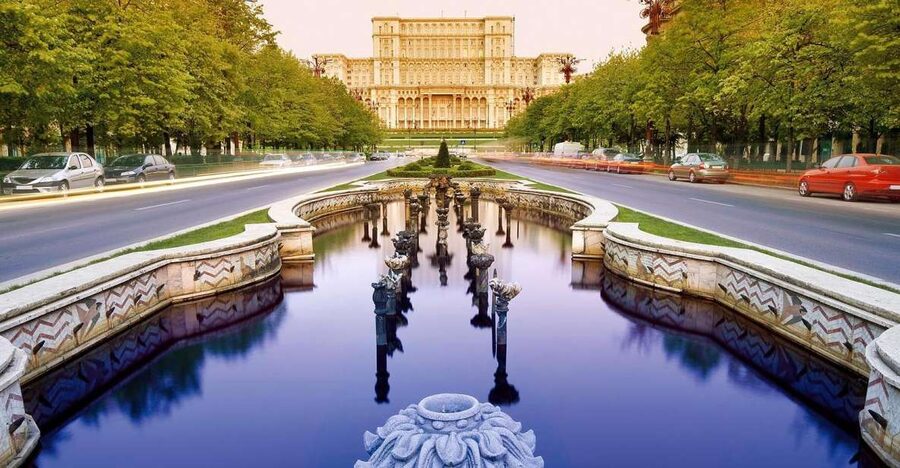 Bucharest: Half Day Bike Tour - The guides make the difference