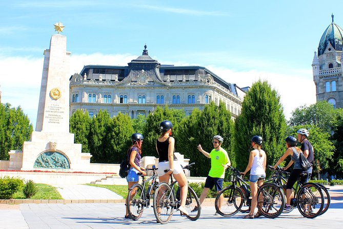 Budapest E-bike Tour - Crossing toward Buda Castle