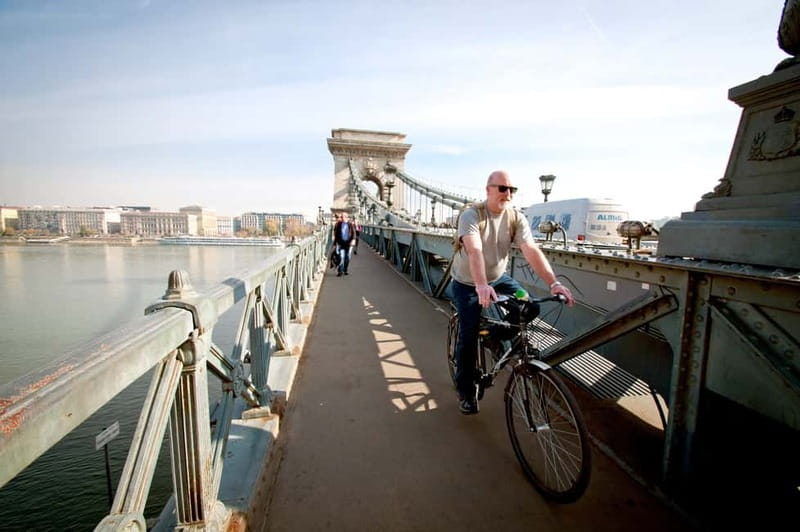 Budapest: Guided Bike & E-bike Tour with a Goulash - Parliament, St. Stephen’s Basilica, and the Danube