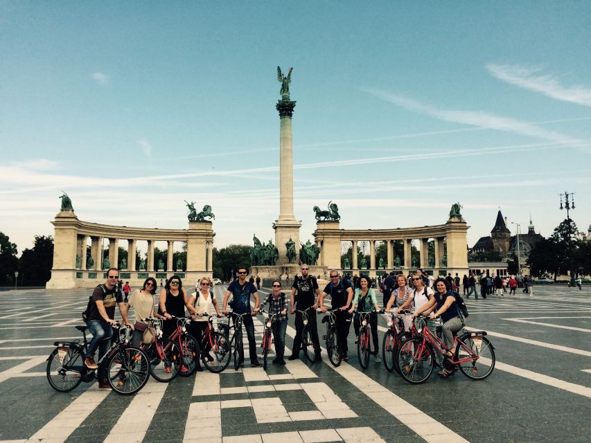 Budapest: Guided Bike Tour Plus - Starting at the Danube and the city bridges