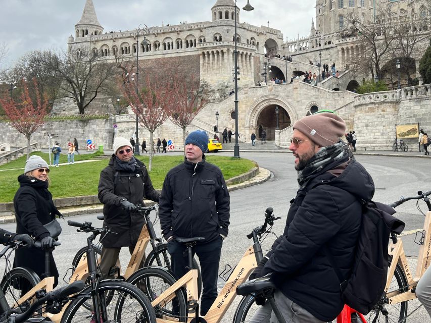 Budapest: Guided Downtown Electric Bike Tour - Climbing Castle Hill by e-bike