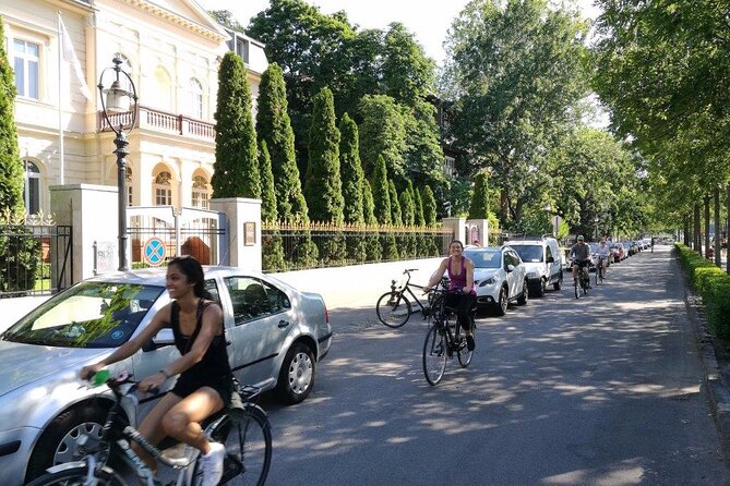 Budapest Highlights Bike Tour with a local guide - City Park, Széchenyi Bath, and Vajdahunyad Castle