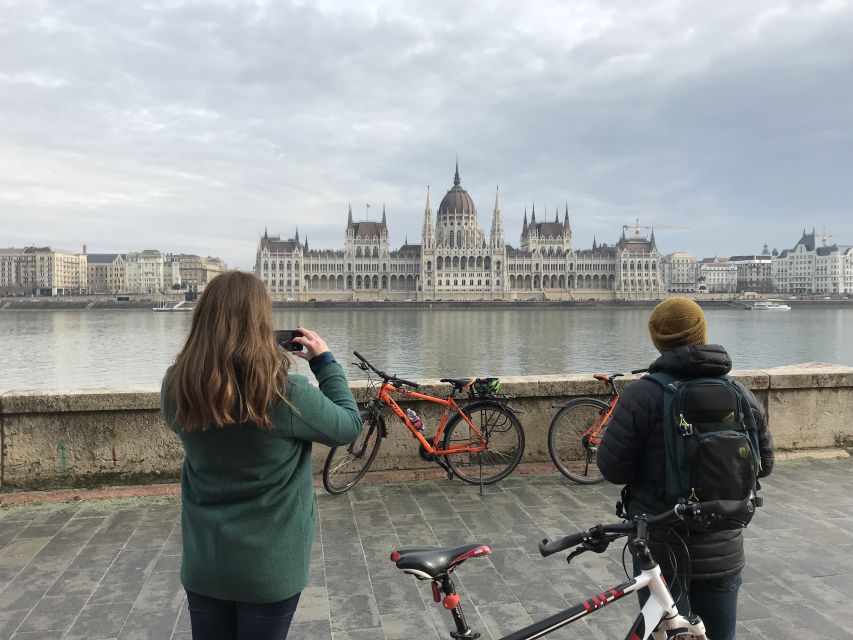Budapest: Historic Downtown Bicycle Ride with Scenic Views - Why a Bicycle Is a Smart Way to See Budapest