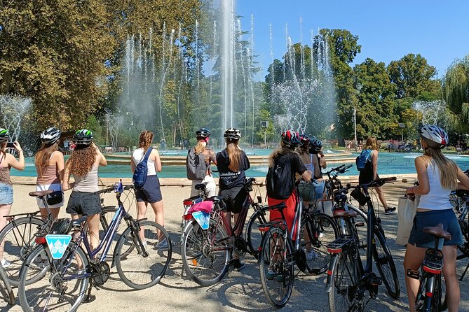 Budapest private Bike & e-Bike Tour with a drink - St. Stephen’s Basilica and Liberty Square