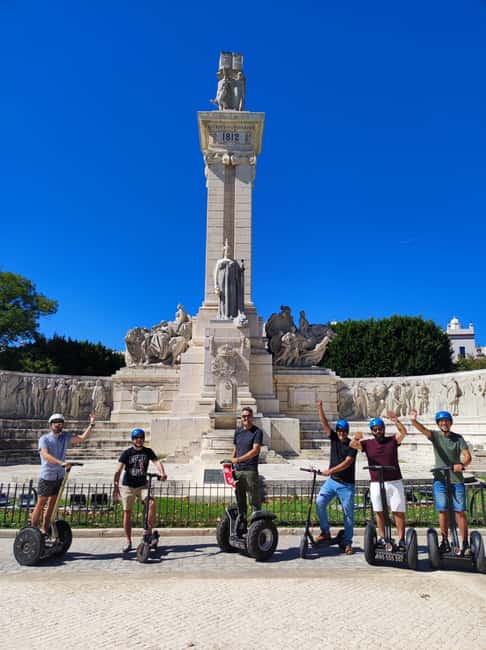 Cadiz: 1.45H Guided Segway/eScooters/EBikes for Big Groups - Why a guided ride works well in Cádiz