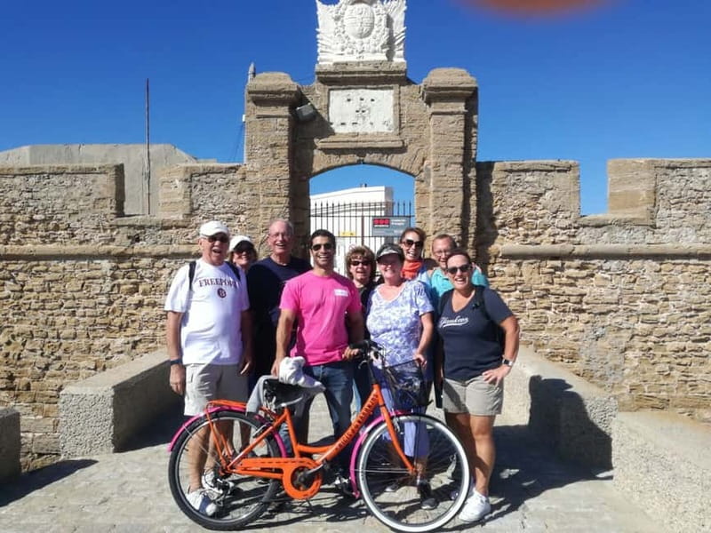 Cádiz: Guided Bike Tour - Why a bike is a smart way to see Cádiz