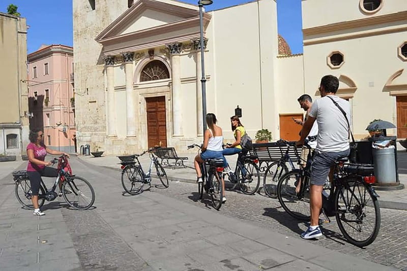 Cagliari: Old Town Guided E-Bike Tour - Meeting at Molo Ichnusa