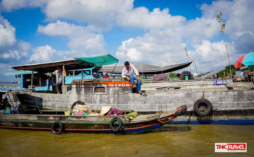 Cai Be Mekong Delta: Cooking Class, Cycling, Craft Villages - Paddling through small canals to Tan Phong Island