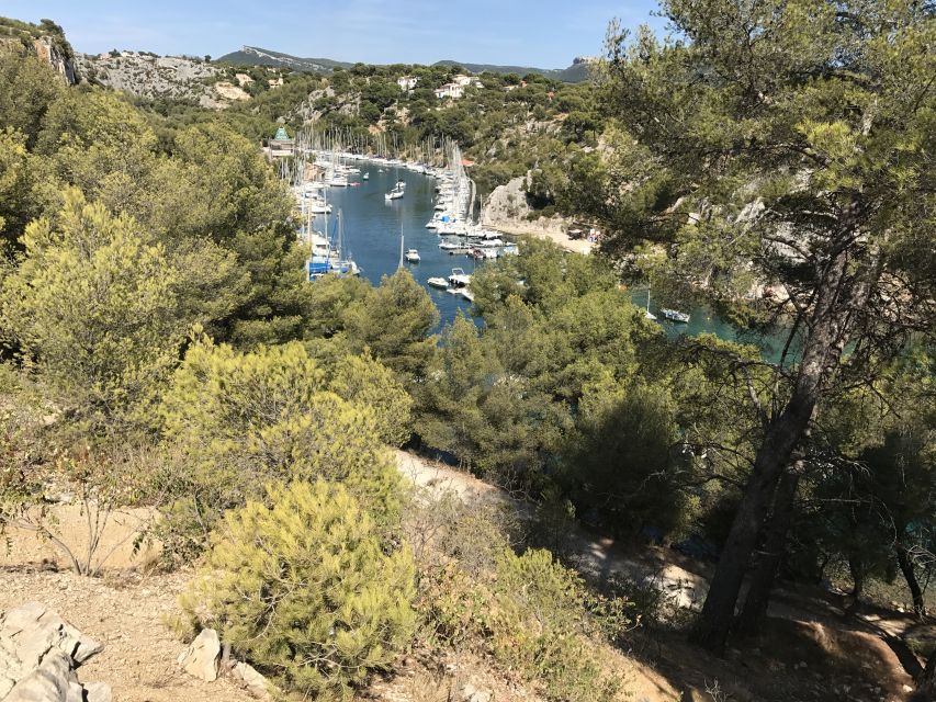 Calanques National Park: E-Mountain Bike with Virtual Guide - Riding into the Calanques