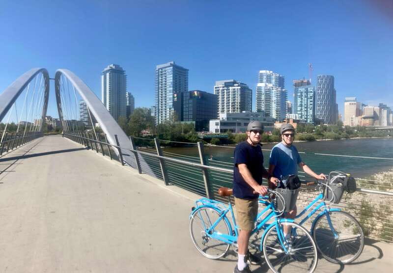 Calgary: City Bike Tour, Highlights and Bow River - Inglewood: a neighborhood with more local character
