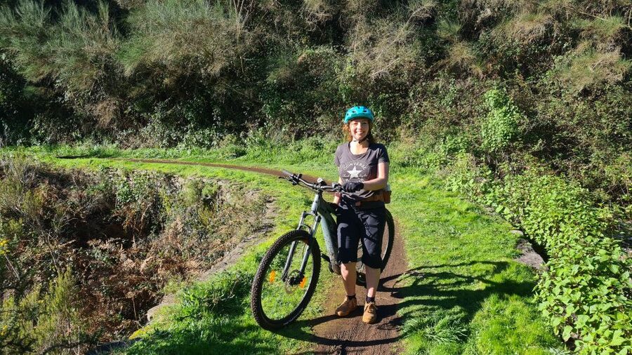 Camacha: Levada Trail e-Bike Guided Tour - The oak-lined descent and return to Camacha