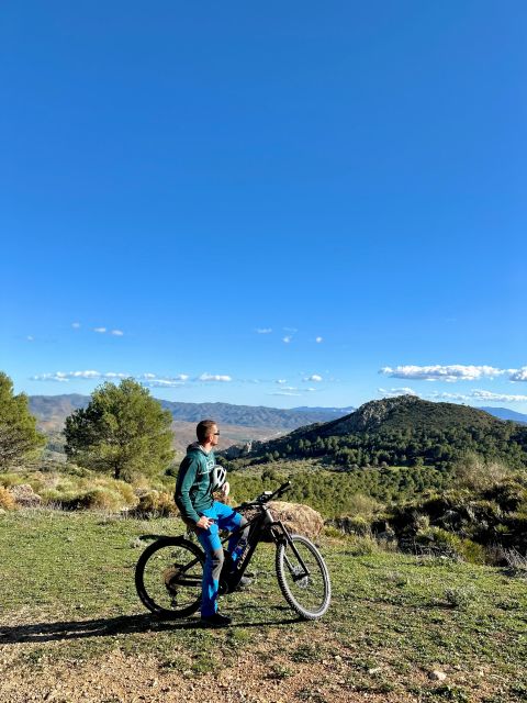 Caminito del Rey Full Experience+ 2-Hour E-Bike guided Tour - Down to the south exit and a useful break