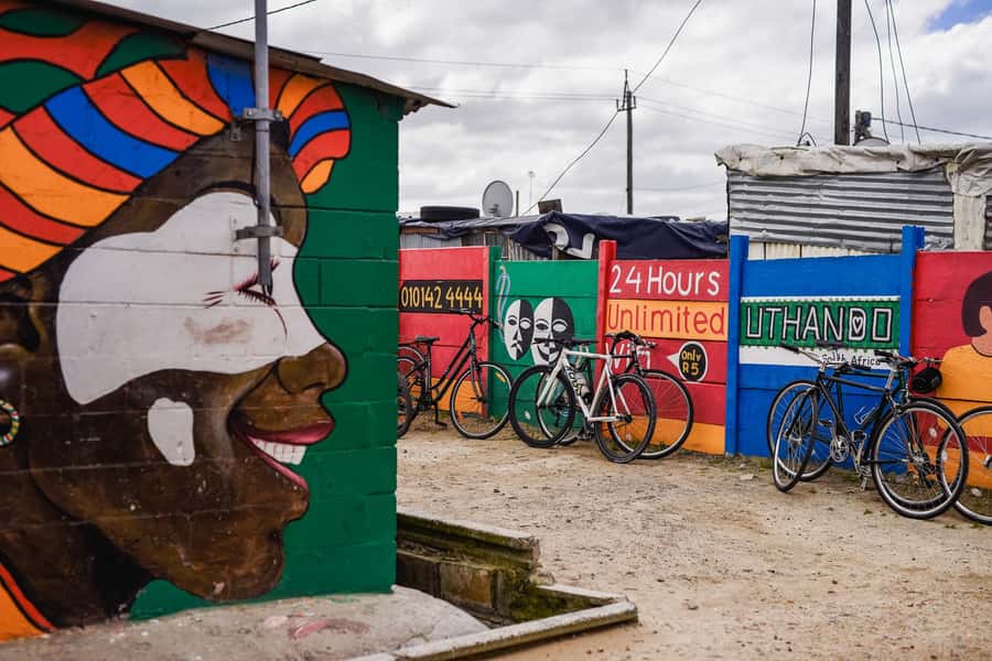 Cape Town: Cultural Bicycle Tour in Khayelitsha Township - What the guide can add