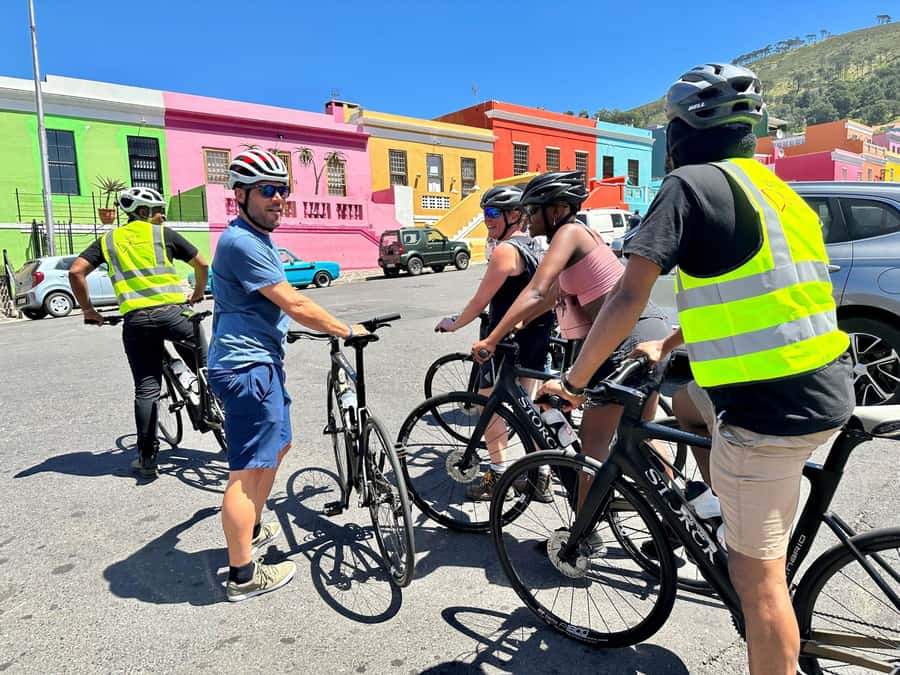 Cape Town: Guided eBike Tour with Signal Hill and Clifton … - Sea Point, Mouille Point, and the return ride