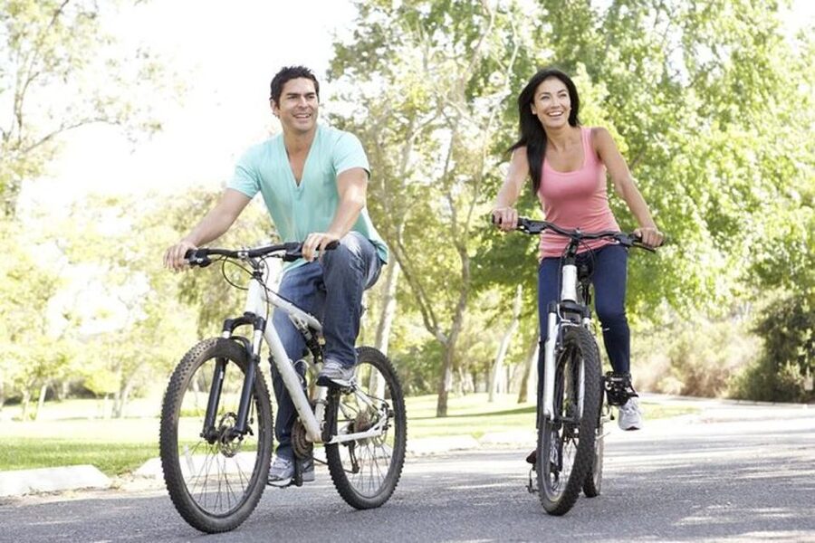 Central Park Bike Rental - Bikes, baskets, locks, and helmets