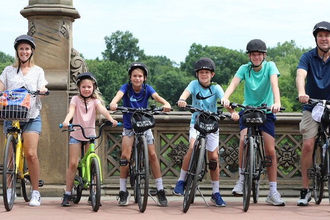 Central Park Bike Rental New York City - Picking up your bike on West 56th Street
