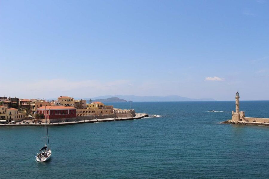 Chania: City Highlights Small Group Bike Tour - The Old Venetian Harbour and Giali Tzamisi
