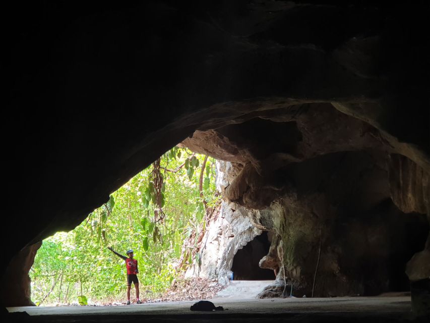 Chiang Mai: Boat Ride and Cycling Tour to Sticky Waterfall - Lunch, snacks, and the value of $77