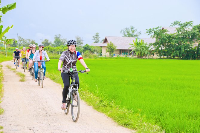 Chiang Mai Countryside Guided Bike Tour - The 30-minute train ride to Lamphun