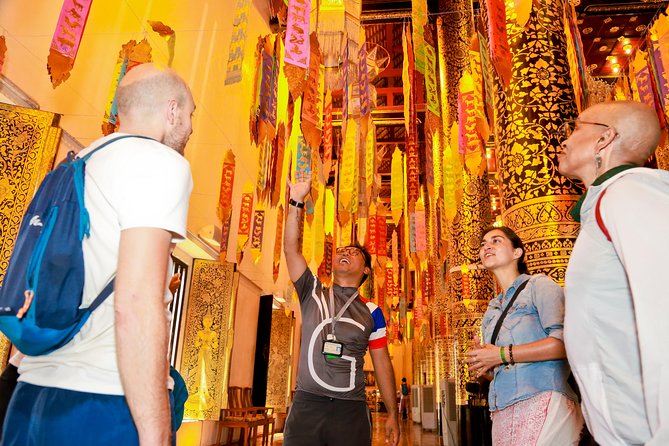 Chiang Mai: Historic Old City Bike Tour - Morning or Night - Back lanes, canals, and everyday Chiang Mai
