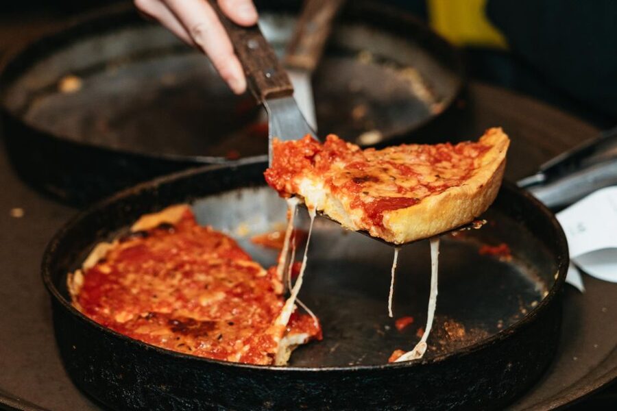 Chicago: Classic Food & Walking Tour with Free Bike or Kayak - The Chicago Theatre and a savory Italian beef
