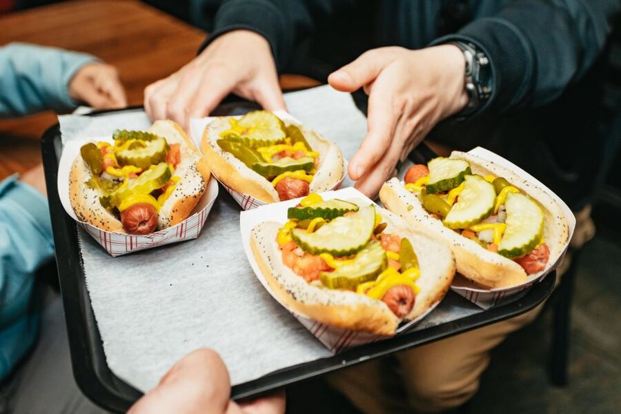 Chicago: Classic Food & Walking Tour with Free Bike or Kayak - The Magnificent Mile and the Chicago Riverwalk