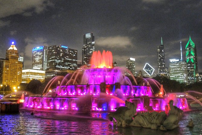 Chicago Family Food and Bike Tour with Top Attractions - The food stops: Chicago in three or four bites