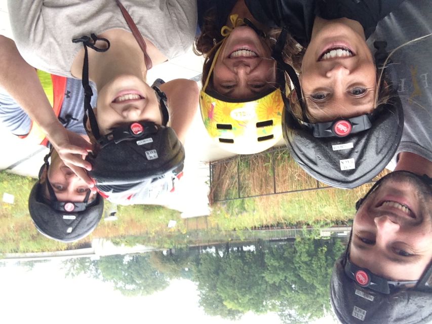Chicago: Lakefront Neighborhoods Bike Tour - Old Town’s quieter streets