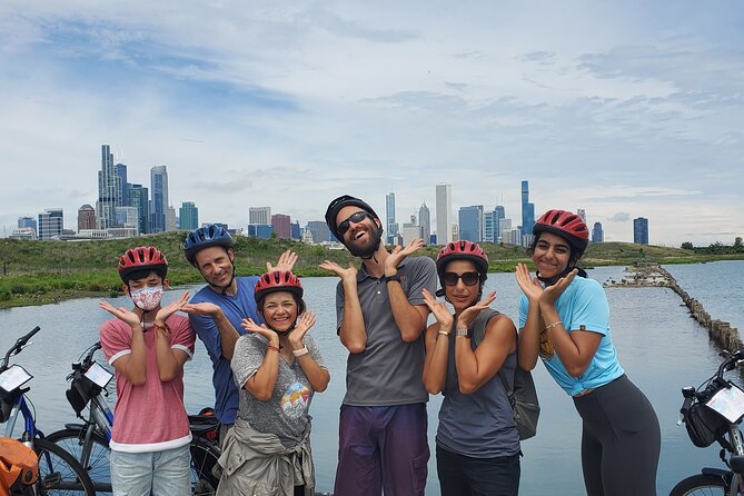 Chicago's Ultimate City Bike Tour - Millennium Park and the Chicago Theatre