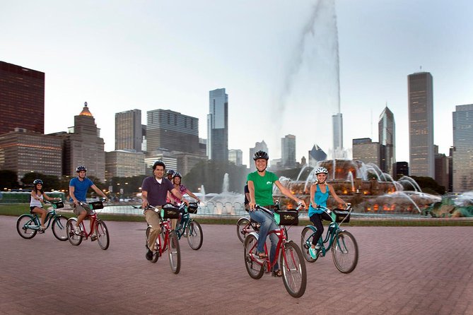 Chicago's Ultimate City Bike Tour - Starting at 540 North Lake Shore Drive