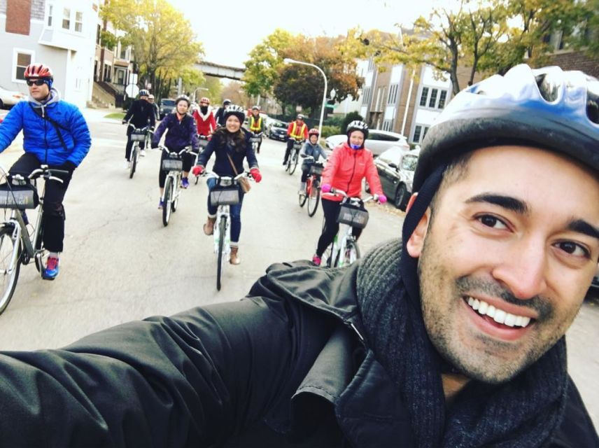 Chicago: Westside Food Tasting Bike Tour with Guide - From River North to the old meatpacking district
