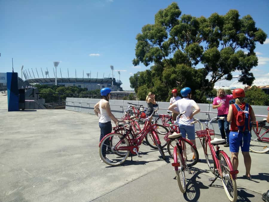 Classic Melbourne Bike tour - How safe and difficult is the cycling?