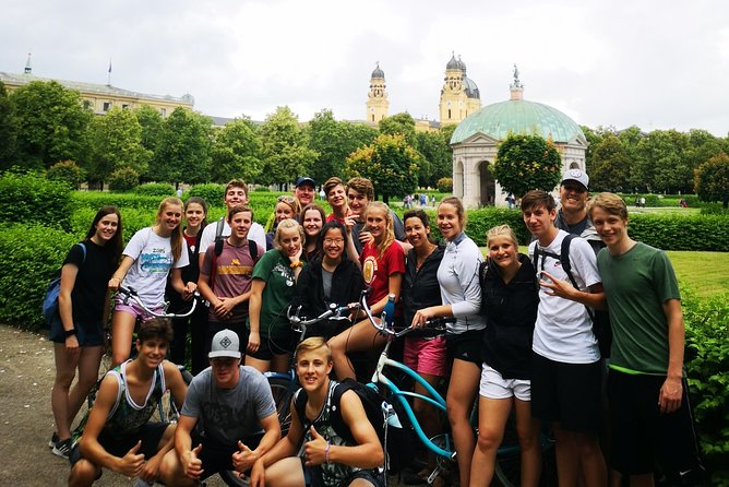 Classic Mike's Bike Tour daily @ 11.30 incl Beer Garden & Surfers - Platzl and the Hofbräuhaus: Munich’s beer center