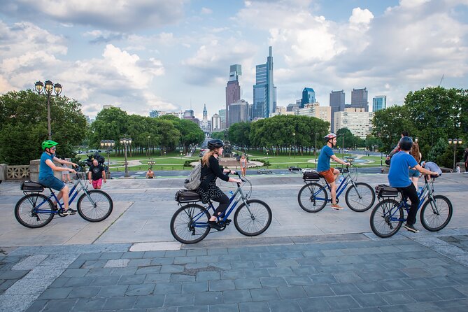 Classic Philadelphia City Bike Tour - Liberty Bell and Independence Hall: a quick start in the old city