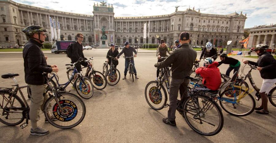 Classic Vienna: 3-Hour Guided Bike Tour - Ringstraße: Parliament, Burgtheater, and Rathaus