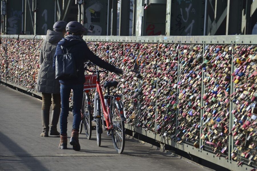 Cologne: 3-Hour Guided Bike Tour - What the $50 price really buys you