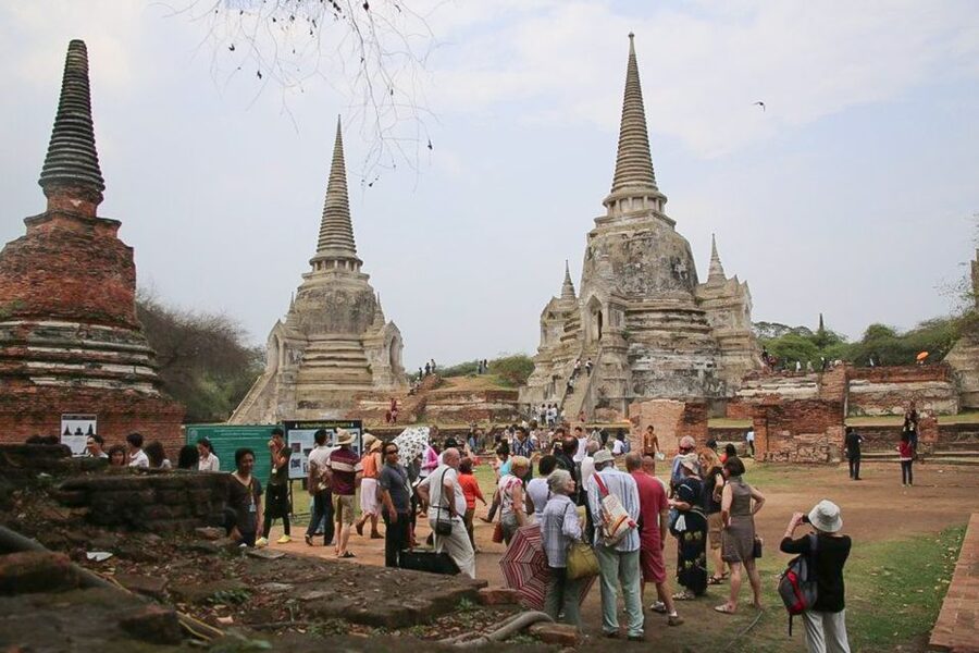 Colors of Ayutthaya: UNESCO Heritage 6 hour Bicycle Tour - Three pagodas at Wat Phra Si Sanphet