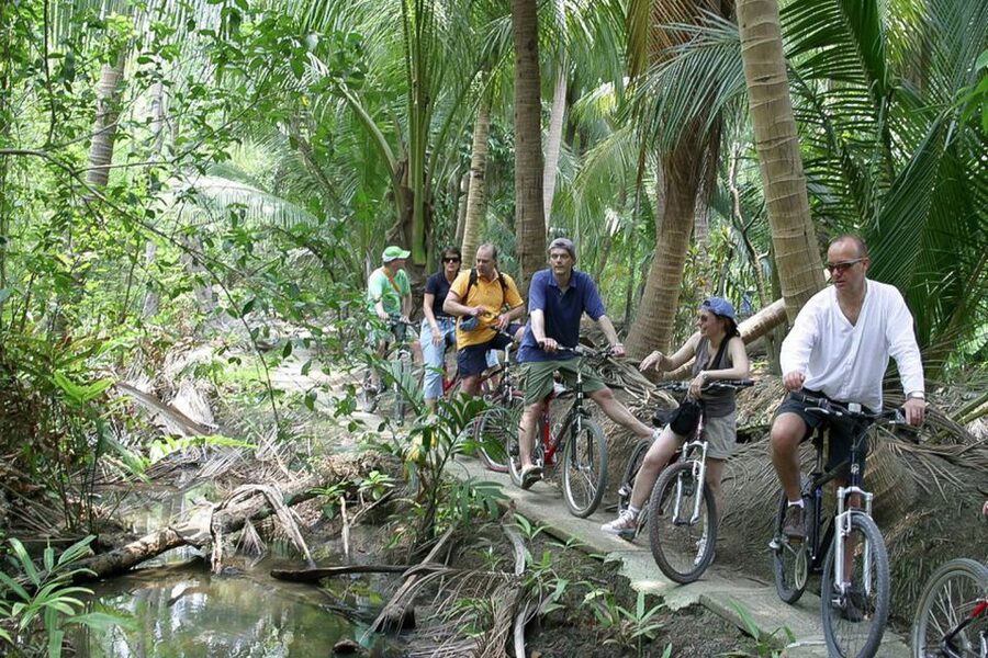 Colors Of Bangkok: 4-Hour Small Group Bike Tour - What to bring and how to prepare