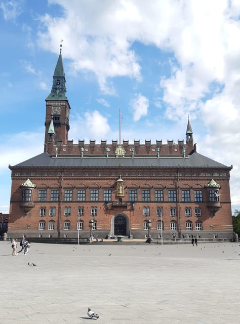Copenhagen: 2,5-Hour 'Must See' Bike Tour with a Local Guide - The Little Mermaid is brief but essential